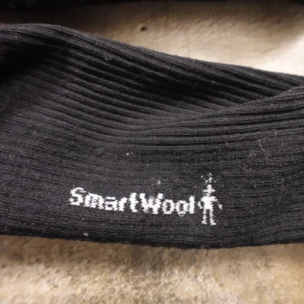 Smartwool Black Knee-High Socks Size Large Merino‎ Wool
